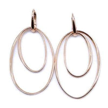 Load image into Gallery viewer, Pomellato Gold Earrings Smooth Links - Luce Jewelry