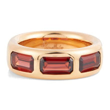 Load image into Gallery viewer, Pomellato Iconica Ring Pyrope Garnets - Luce Jewelry